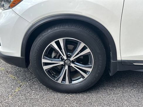 Used 2018 Nissan Rogue SL FWD image 13