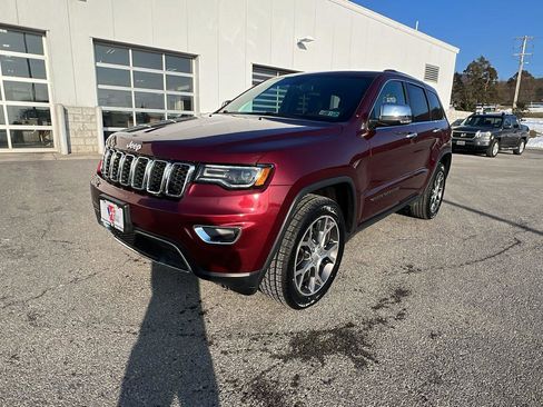 Used 2019 Jeep Grand Cherokee Limited w/ Luxury Group II image 8