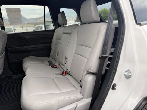 Used 2023 Honda Passport EX-L image 15