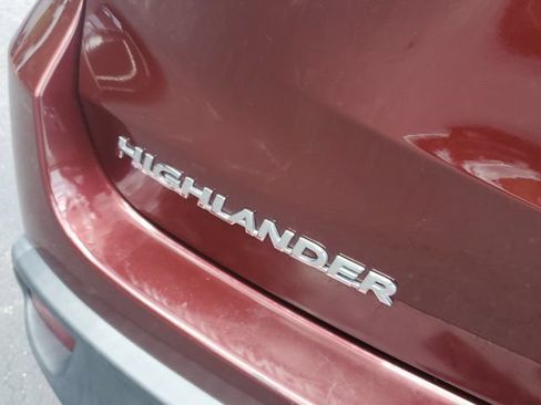 Used 2016 Toyota Highlander XLE AWD/4WD image 6