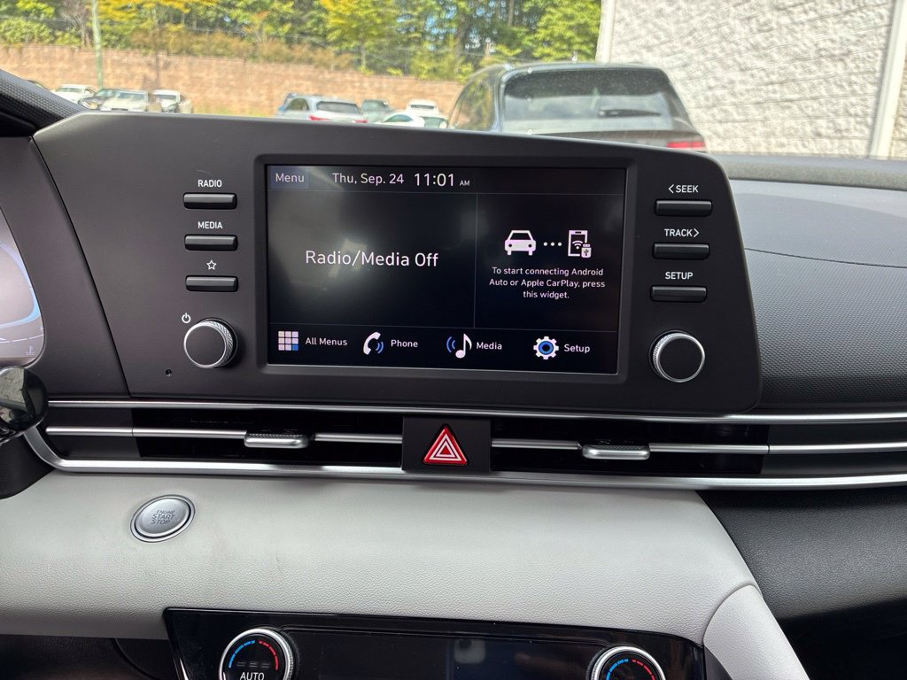 New 2026 Hyundai Elantra SEL Sport FWD image 32