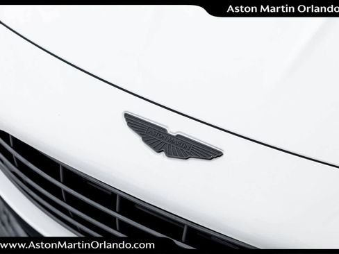 Used 2025 Aston Martin V8 Vantage Coupe image 8