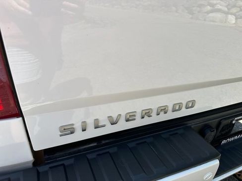 Used 2018 Chevrolet Silverado 1500 LTZ Z71 w/ LTZ Plus Package AWD/4WD image 25