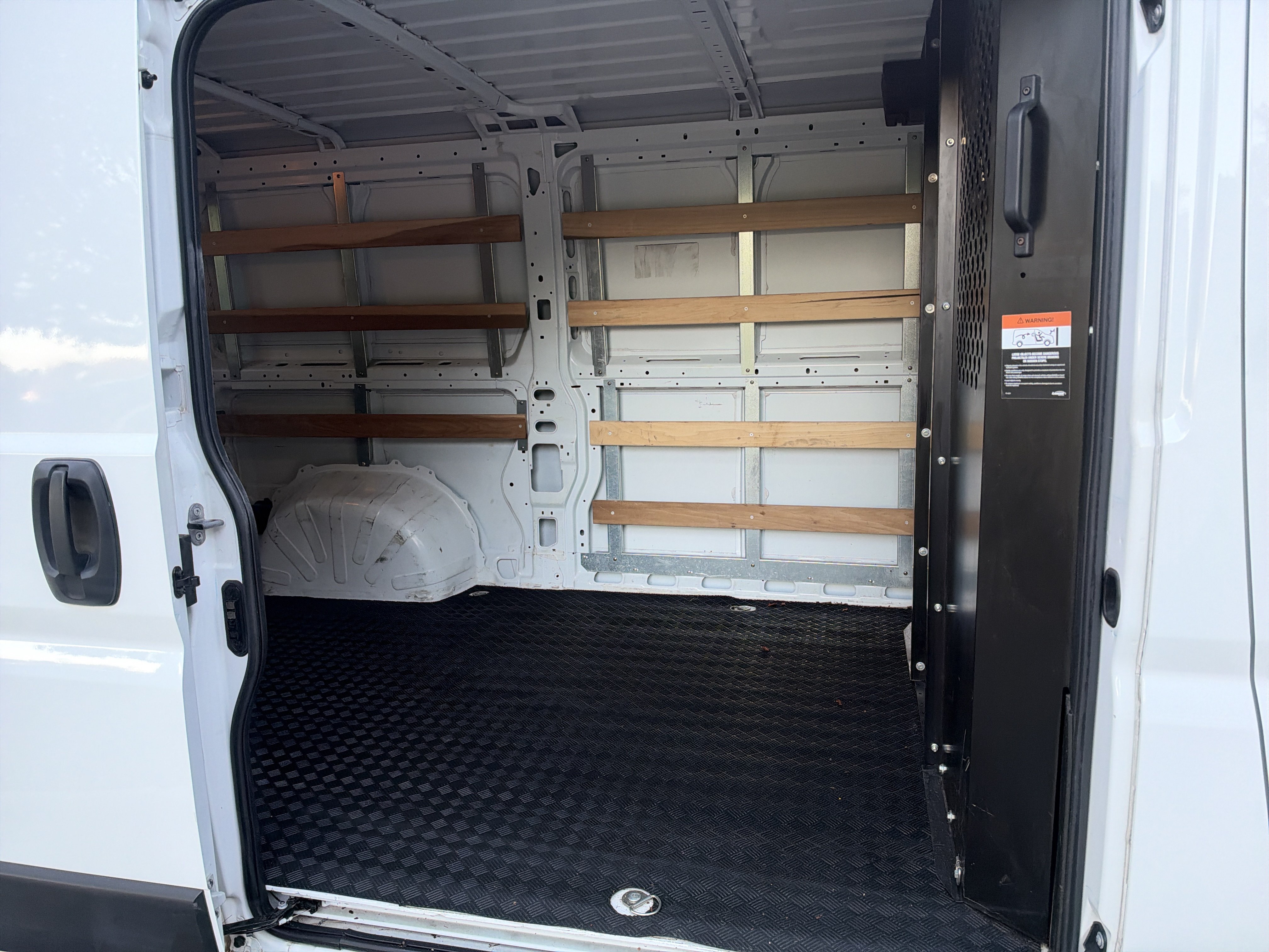 Used 2025 RAM ProMaster 2500 w/ U-Haul Equipment Group FWD image 29