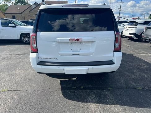 Used 2019 GMC Yukon XL SLT w/ Open Road Package RWD image 6