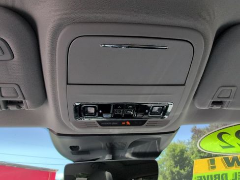 Used 2022 Lincoln Corsair Reserve w/ Elements Package AWD/4WD image 24