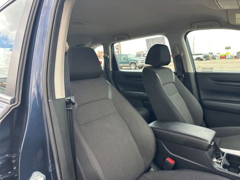 Used 2023 Honda CR-V LX image 31