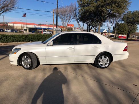 Used 2004 Lexus LS 430 image 2