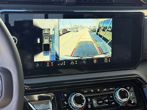 Used 2025 GMC Sierra 1500 AT4 w/ AT4 Premium Package image 22