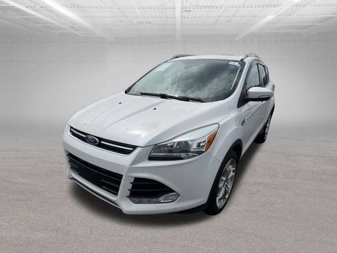 Used 2016 Ford Escape Titanium w/ Equipment Group 301A AWD/4WD image 11