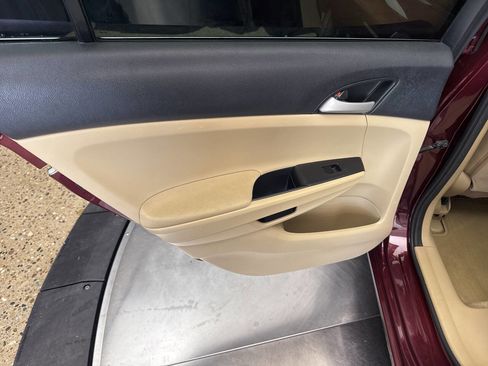 Used 2012 Honda Accord LX image 24