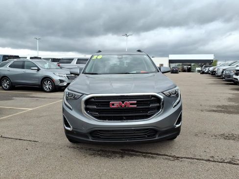 Used 2020 GMC Terrain SLE w/ Driver Convenience Package AWD/4WD image 2