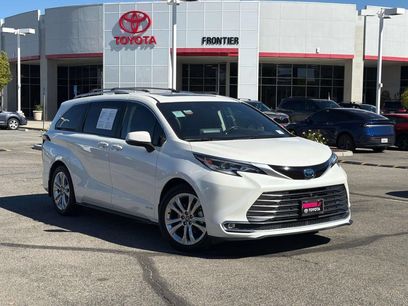Certified 2021 Toyota Sienna Platinum
