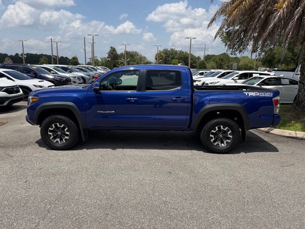 Used 2022 Toyota Tacoma TRD Off-Road w/ Technology Package AWD/4WD image 10