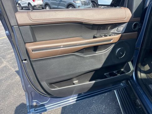 Used 2020 Ford Expedition King Ranch AWD/4WD image 28