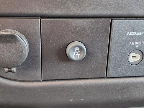 New 2024 Chevrolet Express 2500 Extended w/ Driver Convenience Package image 9