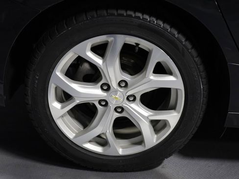 Used 2017 Chevrolet Volt Premier w/ Driver Confidence II Package image 34