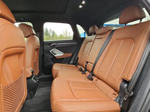 Used 2023 Audi Q3 2.0T Premium Plus w/ Premium Plus Package image 25