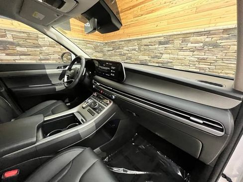 Used 2024 Hyundai Palisade SEL AWD/4WD image 16
