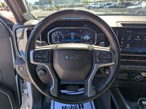Used 2024 Chevrolet Silverado 1500 RST AWD/4WD image 16