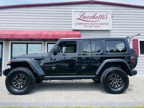 Used 2024 Jeep Wrangler Unlimited Sport AWD/4WD image 2