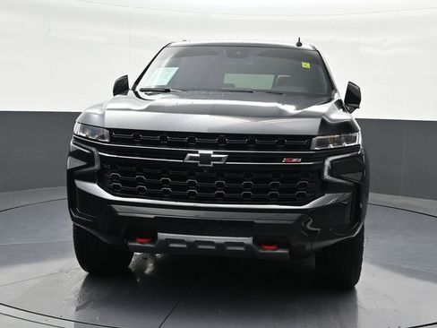 Used 2024 Chevrolet Tahoe Z71 w/ Luxury Package AWD/4WD image 9