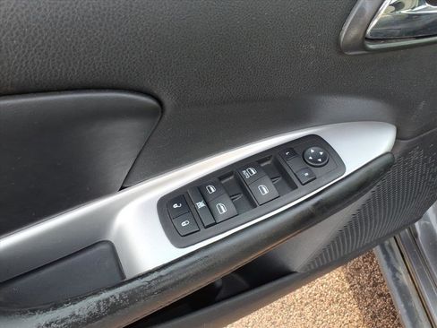 Used 2020 Dodge Journey SE w/ Blacktop Package image 13