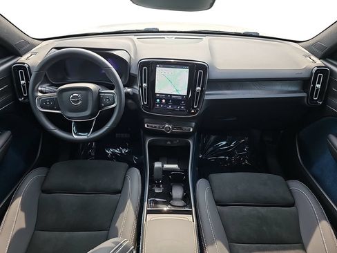 Used 2023 Volvo C40 P8 Recharge Ultimate w/ Protection Package Premier AWD/4WD image 13