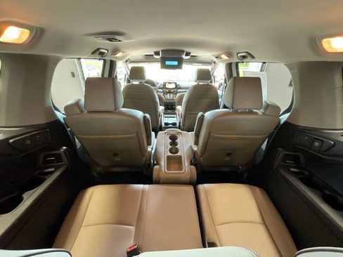 Used 2024 Honda Odyssey Elite image 25