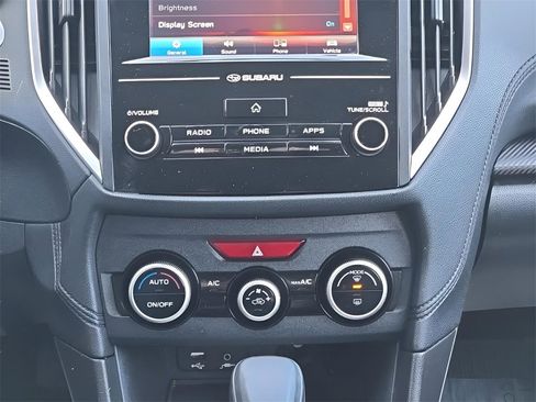 Used 2022 Subaru Crosstrek 2.0i image 23