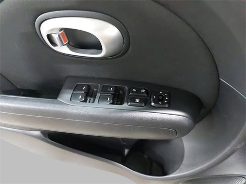Used 2016 Kia Soul image 23