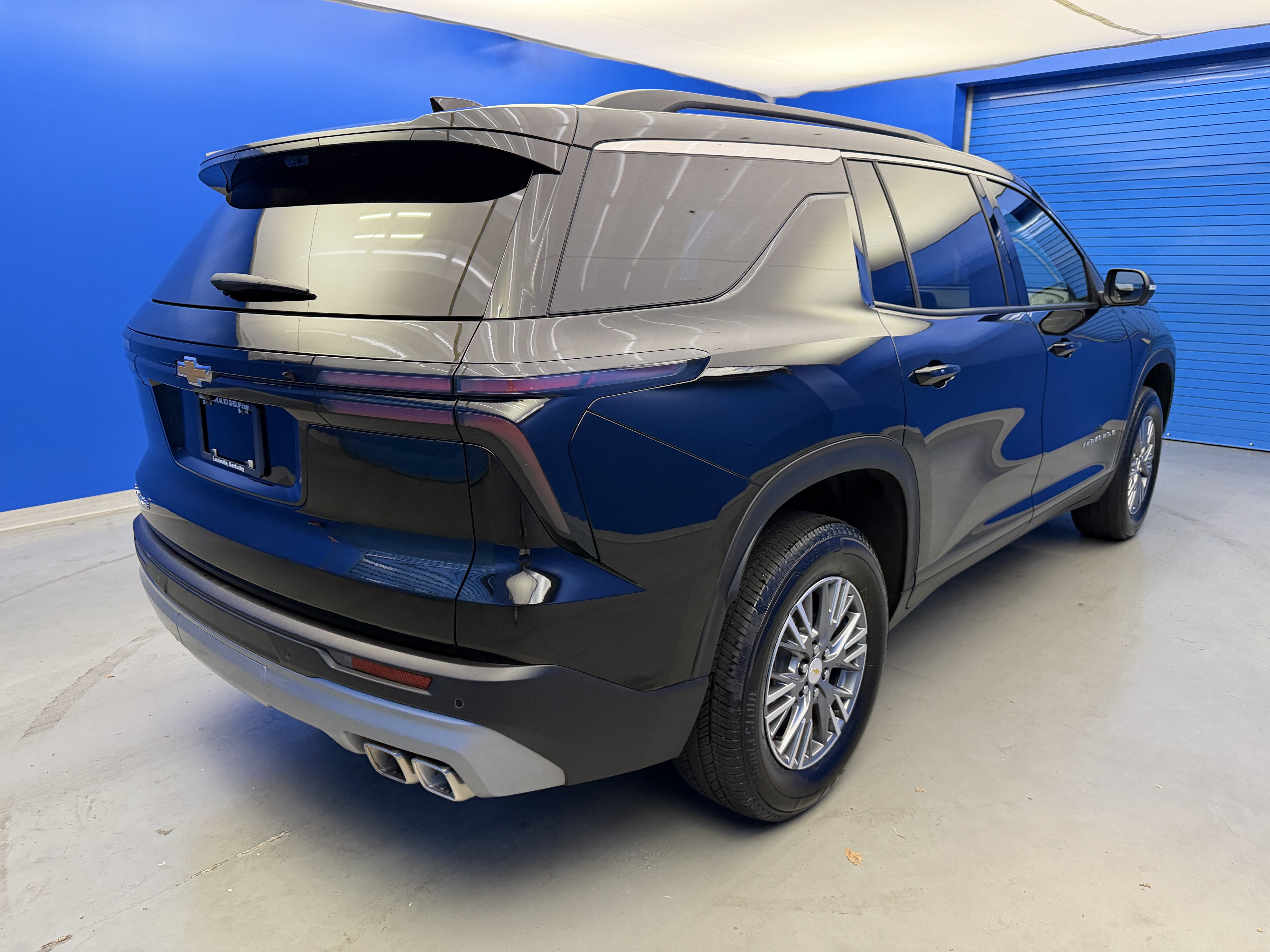 Used 2026 Chevrolet Traverse LT w/ Driver Confidence Package FWD image 7