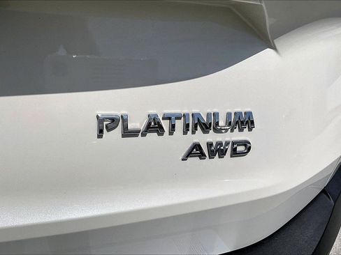 Used 2022 Nissan Rogue Platinum w/ Head-Up Display Package AWD/4WD image 26