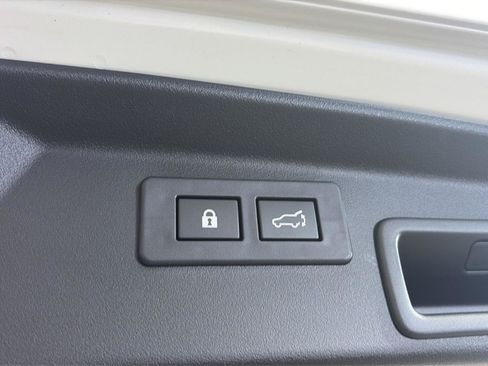 Certified 2026 Subaru Outback Touring XT AWD/4WD image 23