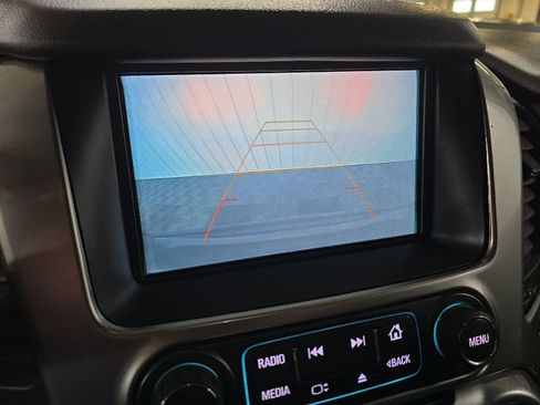 Used 2018 Chevrolet Tahoe Premier AWD/4WD image 25