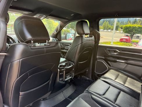 Used 2021 RAM 1500 Laramie AWD/4WD image 32