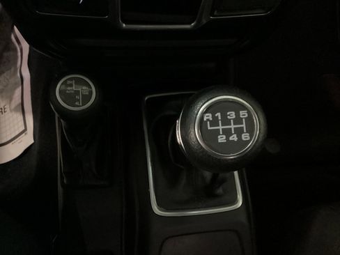 Used 2018 Jeep Wrangler Sport image 23