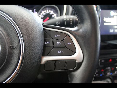 Used 2020 Jeep Compass Latitude AWD/4WD image 26