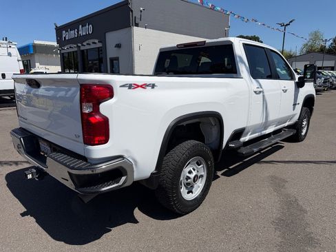 Used 2023 Chevrolet Silverado 2500 LT AWD/4WD image 10