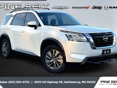 Used 2022 Nissan Pathfinder SV