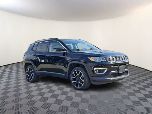 Used 2017 Jeep Compass Limited w/ Navigation Group image 4