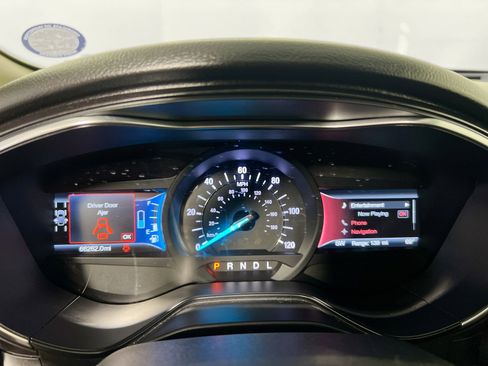 Used 2019 Ford Fusion Titanium image 23