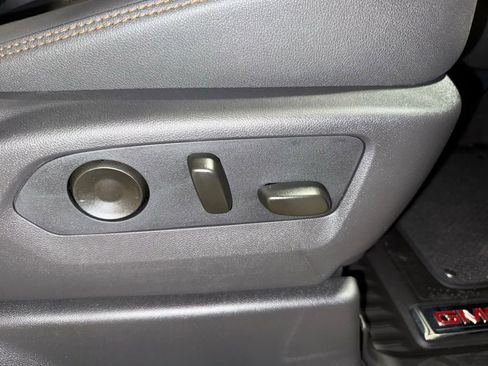 New 2026 GMC Sierra 1500 AT4 w/ Technology Package image 13