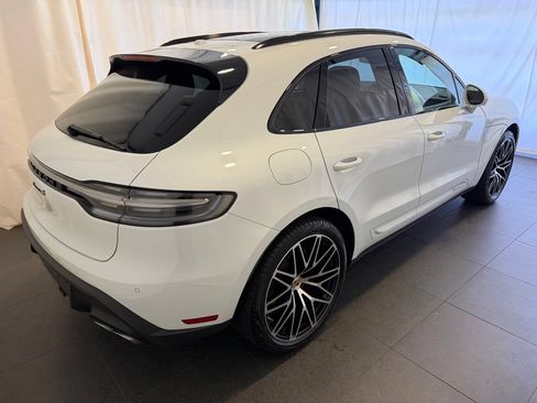 Certified 2024 Porsche Macan S AWD/4WD image 9