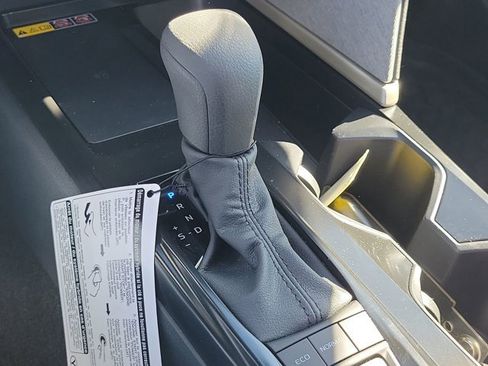 Used 2026 Toyota Camry LE image 25