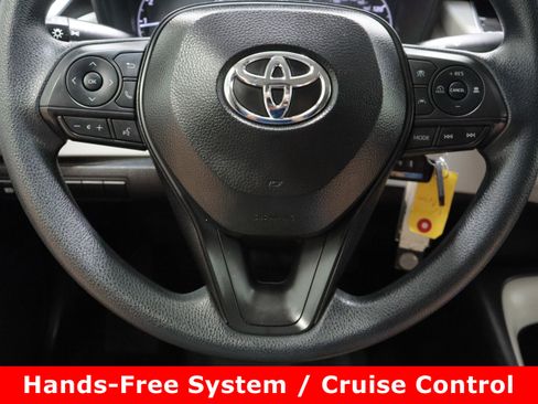 Certified 2025 Toyota Corolla LE image 21