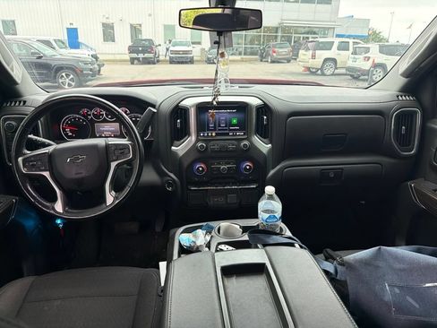 Used 2021 Chevrolet Silverado 1500 LT AWD/4WD image 5