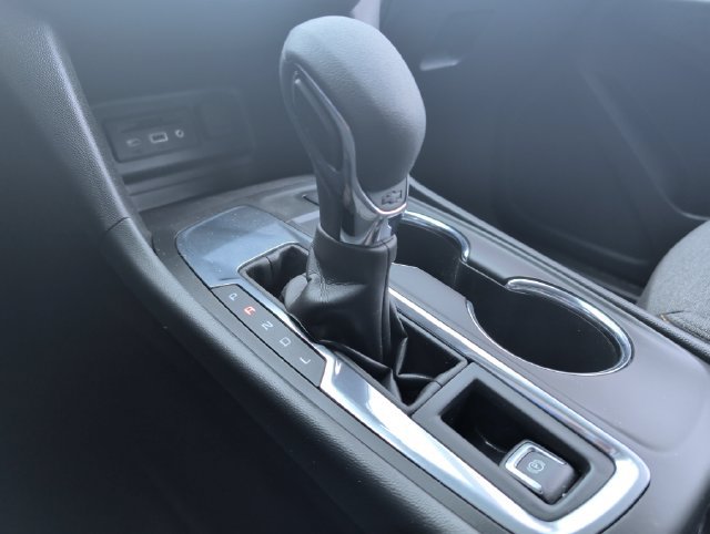 Used 2024 Chevrolet Equinox LT FWD image 22