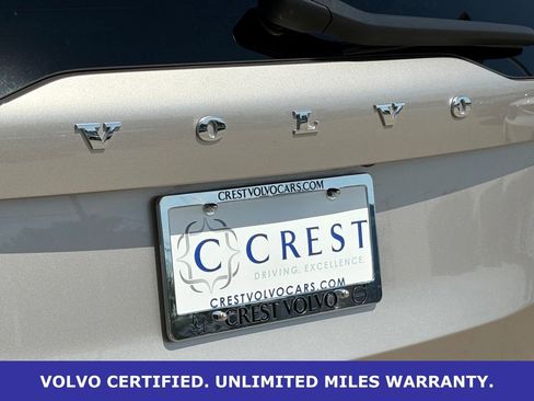 Certified 2025 Volvo XC90 B5 Core w/ Protection Package Premier AWD/4WD image 9