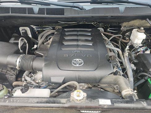 Used 2018 Toyota Tundra 1794 Edition AWD/4WD image 9